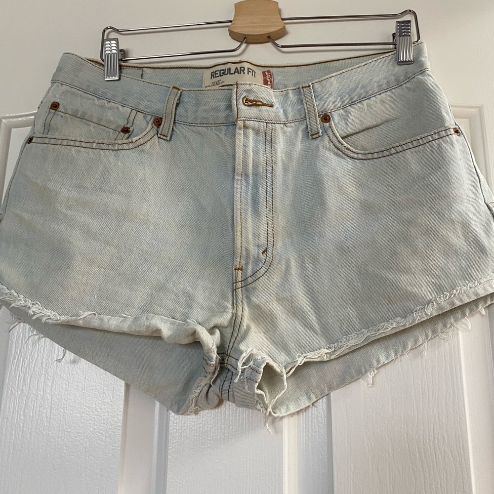 Levi’s jean shots